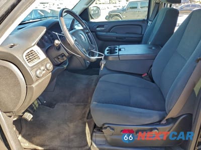 Zdjęcie 7 z 14 samochodu: 2008 CHEVROLET TAHOE K1500 VIN:1GNFK13028R265765 - miniatura