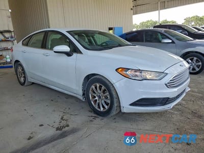 Czwarte zdjęcie samochodu z boku: 2018 FORD FUSION S VIN:3FA6P0G74JR270395 - miniatura