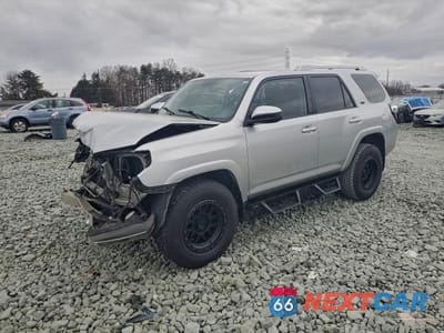 2018 TOYOTA 4RUNNER SR5/SR5 PREMIUM JTEBU5JR5J5567988 - główne zdjęcie licytacji z USA - miniatura