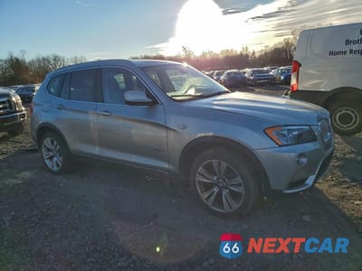 Czwarte zdjęcie samochodu z boku: 2011 BMW X3 XDRIVE35I VIN:5UXWX7C57BL732504 - miniatura