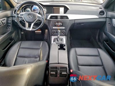 Zdjęcie 8 z 12 samochodu: 2013 MERCEDES-BENZ C 250 VIN:WDDGF4HB0DA803813 - miniatura
