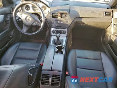 Zdjęcie 8 z 11 samochodu: 2008 MERCEDES-BENZ C 300 VIN:WDDGF54X98F070015 - miniatura