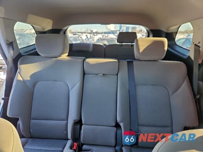 Zdjęcie 10 z 13 samochodu: 2016 HYUNDAI SANTA FE SE VIN:KM8SMDHF2GU144077 - miniatura
