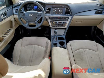 Zdjęcie 8 z 11 samochodu: 2017 HYUNDAI SONATA SE VIN:5NPE24AF6HH499900 - miniatura
