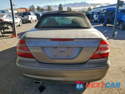 Zdjęcie 6 z 12 samochodu: 2004 MERCEDES-BENZ CLK 500 VIN:WDBTK75G04T022072 - miniatura