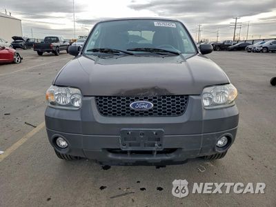 Piąte zdjęcie samochodu w środku: 2007 FORD ESCAPE XLT VIN:1FMCU93Z07KA25250 - miniatura