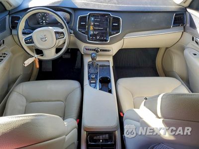 Zdjęcie 8 z 13 samochodu: 2021 VOLVO XC90 T5 MOMENTUM VIN:YV4102PK6M1707348 - miniatura