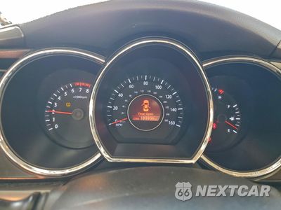 Zdjęcie 9 z 14 samochodu: 2011 KIA OPTIMA LX VIN:KNAGM4A77B5161633 - miniatura