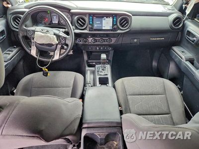 Zdjęcie 8 z 12 samochodu: 2018 TOYOTA TACOMA DOUBLE CAB VIN:3TMCZ5AN9JM177431 - miniatura