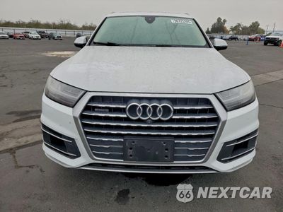Piąte zdjęcie samochodu w środku: 2018 AUDI Q7 PREMIUM PLUS VIN:WA1LAAF78JD015547 - miniatura