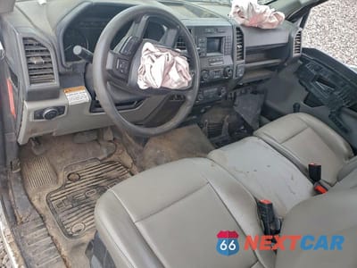 Zdjęcie 8 z 12 samochodu: 2022 FORD F250 SD 2WD V8 FFV REG CAB 6.2L XL UTILITY / SERVICE BODY VIN:1FDBF2A69NEE23459 - miniatura
