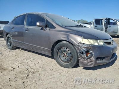 Czwarte zdjęcie samochodu z boku: 2011 HONDA CIVIC LX VIN:2HGFA1F58BH511312 - miniatura