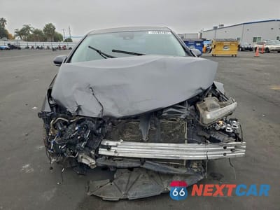 Piąte zdjęcie samochodu w środku: 2022 TOYOTA PRIUS PRIME XLE VIN:JTDKAMFP8N3203001 - miniatura