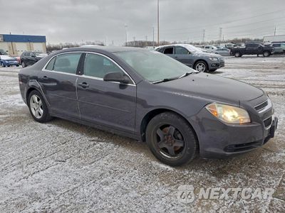 Czwarte zdjęcie samochodu z boku: 2010 CHEVROLET MALIBU LS VIN:1G1ZB5EB0AF268479 - miniatura