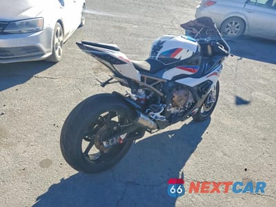 Trzecie zdjęcie samochodu z tyłu: 2021 BMW S 1000 RR VIN:WB10E2309M6D45040 - miniatura