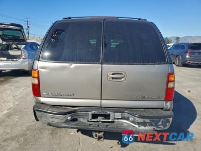 Zdjęcie 6 z 13 samochodu: 2001 CHEV SUBURBAN VIN:3GNEC16T31G128368 - miniatura