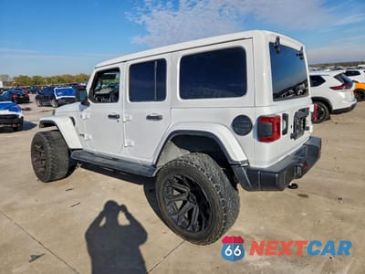 Drugie zdjęcie samochodu z przodu: 2022 JEEP WRANGLER UNLIMITED SAHARA VIN:1C4HJXEN0NW251764 - miniatura