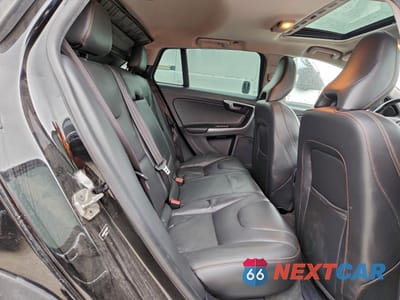 Zdjęcie 11 z 13 samochodu: 2015 VOLVO V60 CROSS COUNTRY PREMIER VIN:YV4612HK4F1001497 - miniatura