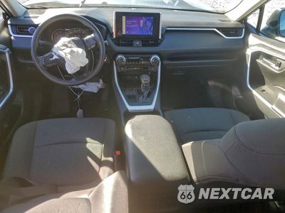 Zdjęcie 8 z 13 samochodu: 2024 TOYOTA RAV4 XLE VIN:2T3W1RFV0RC302932 - miniatura