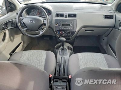 Zdjęcie 8 z 12 samochodu: 2005 FORD FOCUS ZX4 VIN:1FAFP34N05W170673 - miniatura