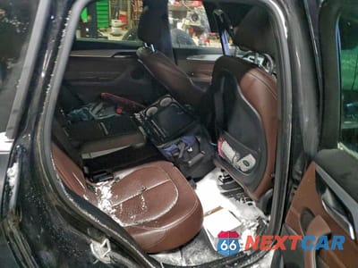 Zdjęcie 11 z 12 samochodu: 2016 BMW X1 XDRIVE28I VIN:WBXHT3C36GP883205 - miniatura