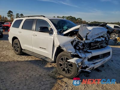 Czwarte zdjęcie samochodu z boku: 2019 TOYOTA SEQUOIA TRD SPORT VIN:5TDZY5G12KS073172 - miniatura