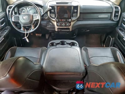 Zdjęcie 8 z 15 samochodu: 2019 RAM 2500 LARAMIE VIN:3C6UR5FLXKG615344 - miniatura