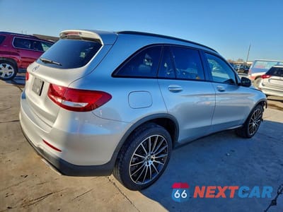 Trzecie zdjęcie samochodu z tyłu: 2018 MERCEDES-BENZ GLC 300 VIN:WDC0G4JB3JV054152 - miniatura