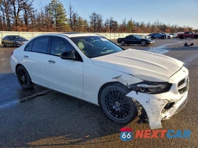 Czwarte zdjęcie samochodu z boku: 2024 MERCEDES-BENZ C 300 4MATIC VIN:W1KAF4HB5RR181966 - miniatura