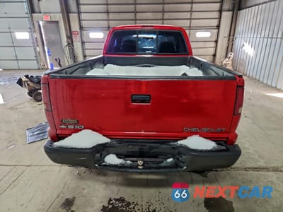 Zdjęcie 6 z 12 samochodu: 2000 CHEVROLET S TRUCK S10 VIN:1GCCT19W8Y8291149 - miniatura