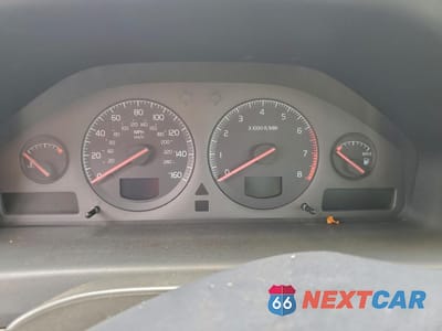 Zdjęcie 9 z 15 samochodu: 2001 VOLVO V70 VIN:YV1SW61R212086984 - miniatura