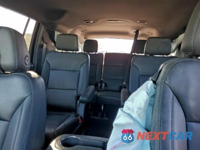 Zdjęcie 10 z 14 samochodu: 2024 CHEVROLET SUBURBAN C1500 LT VIN:1GNSCCKD5RR386996 - miniatura