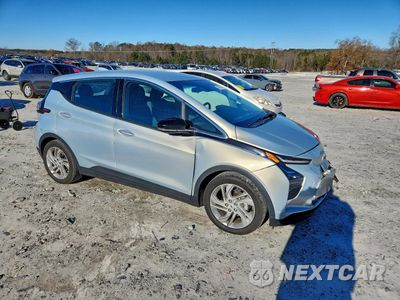 Czwarte zdjęcie samochodu z boku: 2023 CHEVROLET BOLT EV 1LT VIN:1G1FW6S09P4182530 - miniatura