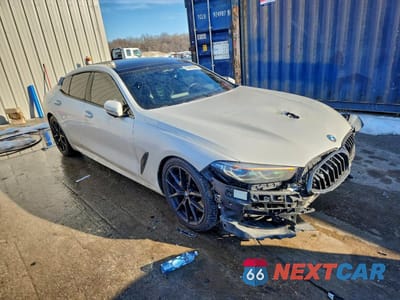 Czwarte zdjęcie samochodu z boku: 2021 BMW M850XI VIN:WBAGV8C02MCG14191 - miniatura