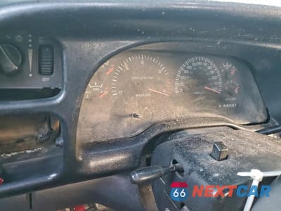 Zdjęcie 9 z 12 samochodu: 2002 DODGE RAM 2500 VIN:3B7KF23632M234779 - miniatura