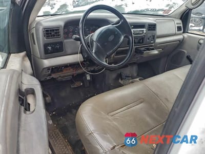 Zdjęcie 8 z 11 samochodu: 2001 FORD F250 SUPER DUTY VIN:1FTNX20L41EA31070 - miniatura