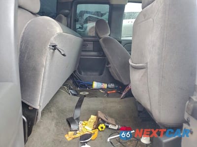 Zdjęcie 10 z 12 samochodu: 2005 GMC NEW SIERRA C1500 VIN:2GTEC19VX51174557 - miniatura