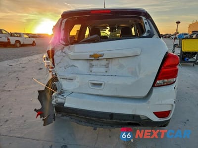 Zdjęcie 6 z 12 samochodu: 2021 CHEV TRAX VIN:KL7CJPSBXMB349630 - miniatura