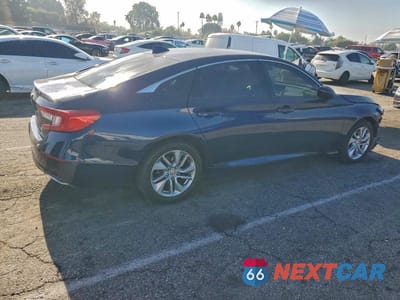 Trzecie zdjęcie samochodu z tyłu: 2018 HONDA ACCORD LX VIN:1HGCV1F15JA028989 - miniatura