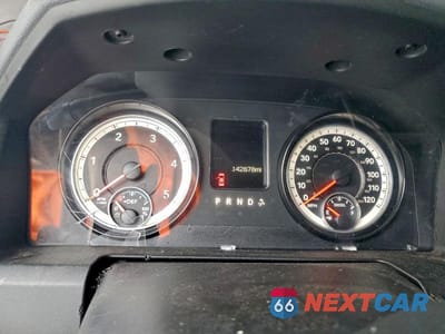 Zdjęcie 9 z 12 samochodu: 2015 RAM 2500 ST VIN:3C6UR5CL7FG611309 - miniatura