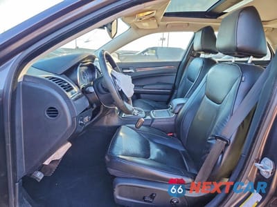 Zdjęcie 7 z 11 samochodu: 2020 CHRYSLER 300 LIMITED VIN:2C3CCAEG4LH102809 - miniatura