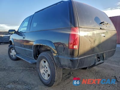 Drugie zdjęcie samochodu z przodu: 1998 CHEVROLET TAHOE K1500 VIN:3GNEK18RXWG123972 - miniatura