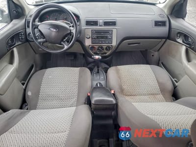 Zdjęcie 8 z 12 samochodu: 2006 FORD FOCUS ZX4 VIN:1FAFP34N76W151930 - miniatura