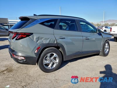 Trzecie zdjęcie samochodu z tyłu: 2024 HYUNDAI TUCSON SEL FLEET VIN:5NMJB3DE4RH421304 - miniatura
