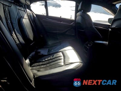 Zdjęcie 10 z 11 samochodu: 2018 BMW M550XI VIN:WBAJB9C56JG464233 - miniatura