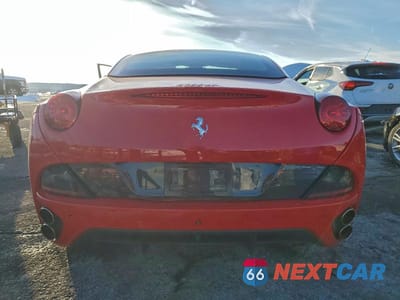 Zdjęcie 6 z 11 samochodu: 2014 FERRARI CALIFORNIA VIN:ZFF65TJA8E0199425 - miniatura