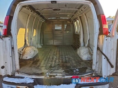 Zdjęcie 10 z 13 samochodu: 2017 GMC SAVANA G2500 CARGO ** R&D * PRI FLEET ** VIN:1GTW7AFFXH1126122 - miniatura