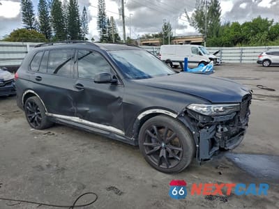 Czwarte zdjęcie samochodu z boku: 2019 BMW X7 XDRIVE40I VIN:5UXCW2C57KL084722 - miniatura