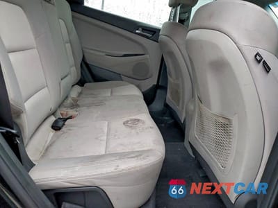 Zdjęcie 11 z 13 samochodu: 2018 HYUNDAI TUCSON SE VIN:KM8J2CA41JU655663 - miniatura