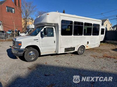 Trzecie zdjęcie samochodu z tyłu: 2014 FORD ECONOLINE E350 SUPER DUTY CUTAWAY VAN VIN:1FDEE3FL1EDA72850 - miniatura